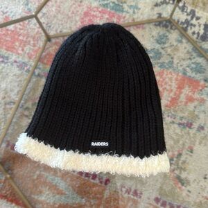 Reebok Raiders women’s beanie.